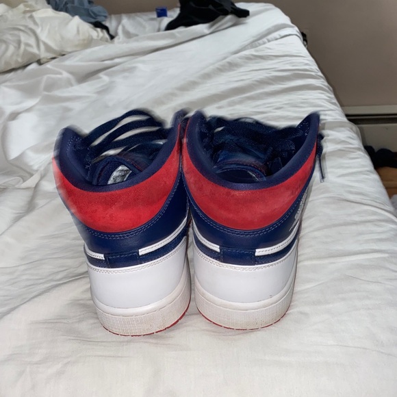 Jordan 1 mid USA - Picture 2 of 4